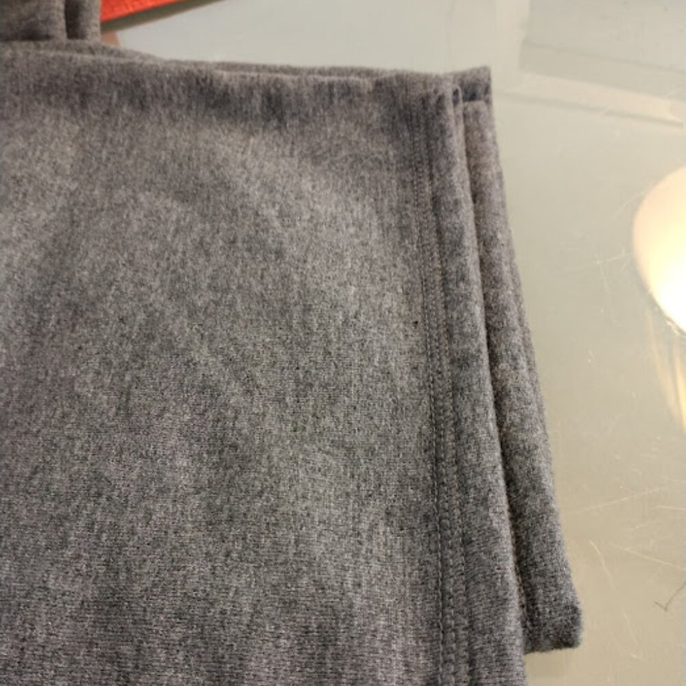 Hanes for Women gray fleece lined pants - Petite XL - Picture 3 of 7